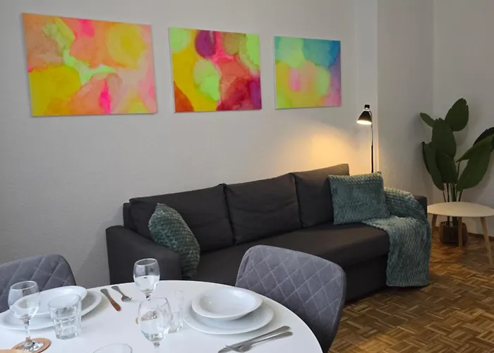 Apartment Art - Helles Mit Balkon&netflix *