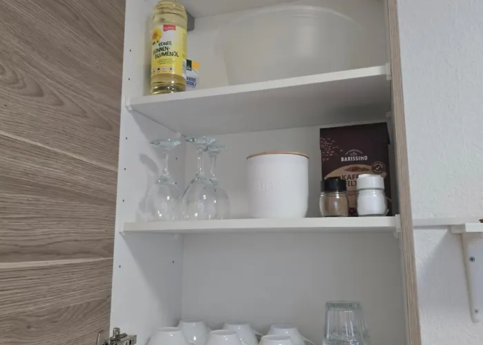 Art - Helles Mit Balkon&netflix *