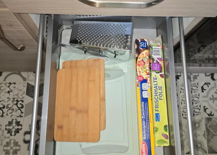 Art - Helles Mit Balkon&netflix